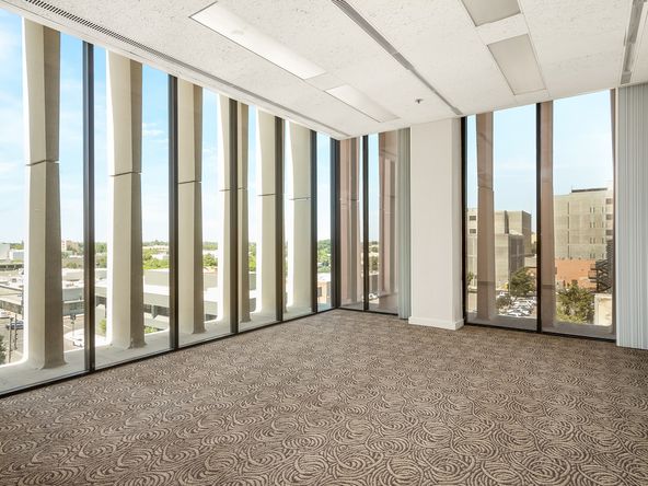 Office Space Available in Excellent Condition & Move-In Ready : 1221 Van Ness Ave, Fresno, CA 93721